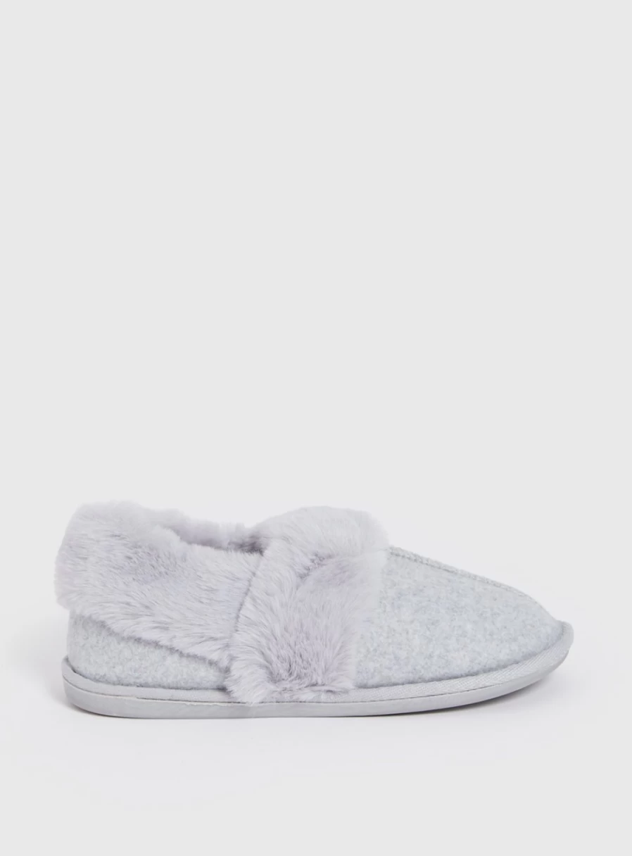 Tu Women's Grey Faux Fur Slippers - Cozy Indoor/Outdoor Winter House Shoes