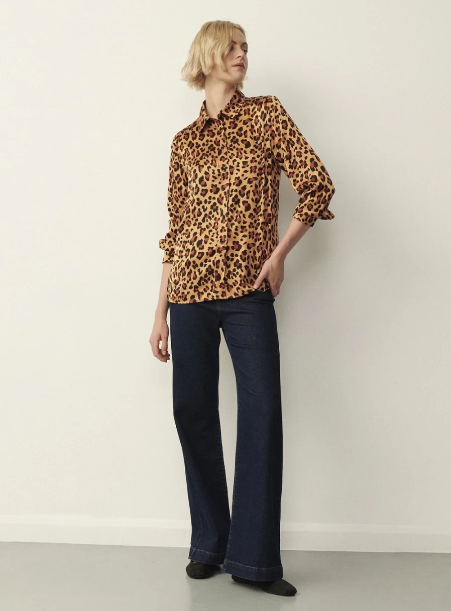 Finery Women's Cynthia Shirt - Stylish Casual Top for Everyday Wear