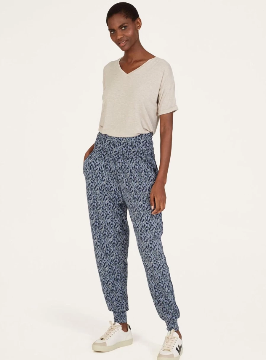 "Thought Women's Lenzing Ecovero Printed Dashka Lounge Pants XS – Sustainable Comfort"