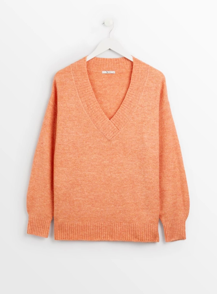 Tu Women's Orange Relaxed Fit V-Neck Knit Jumper - Size 8 Casual Comfort Sweater