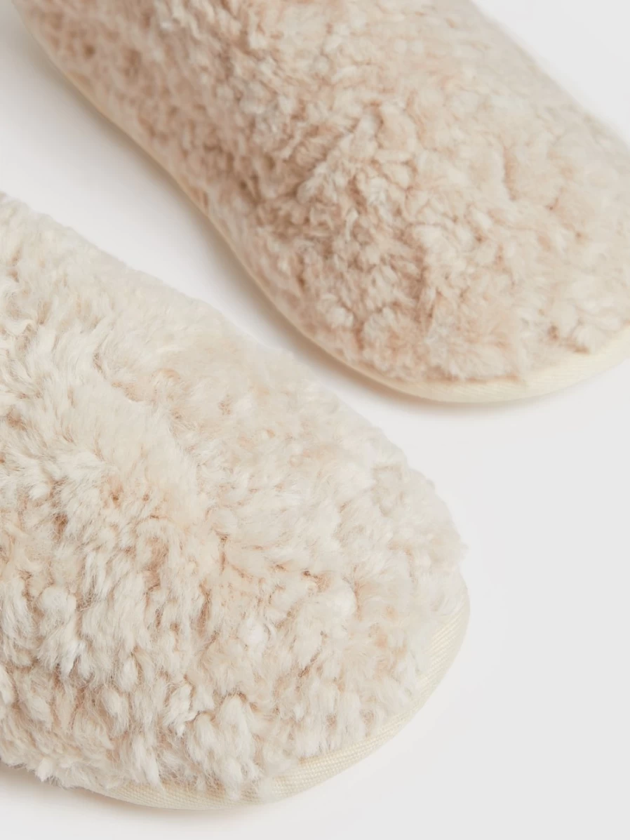 Tu Women's Cream Curly Faux Fur Ballerina Slippers - Soft Plush House Shoes for Comfort