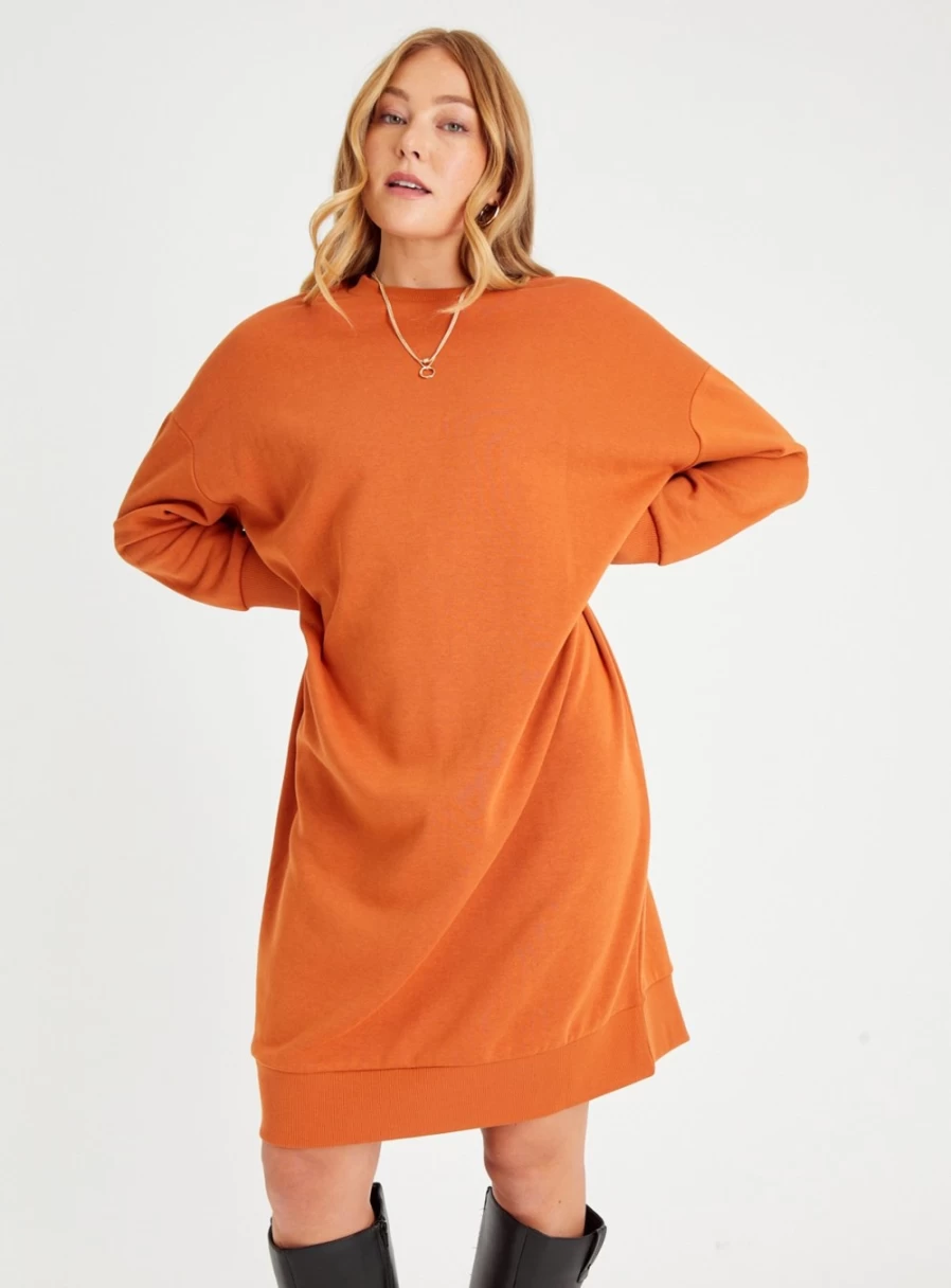 "Tu Women's Pumpkin Oversized Sweater Dress - Cozy Fall Fashion"