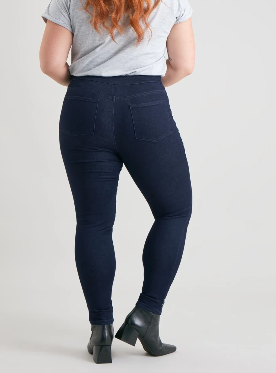 Tu Women's High Waisted Embellished Skinny Jeans in Dark Denim - Size 8R
