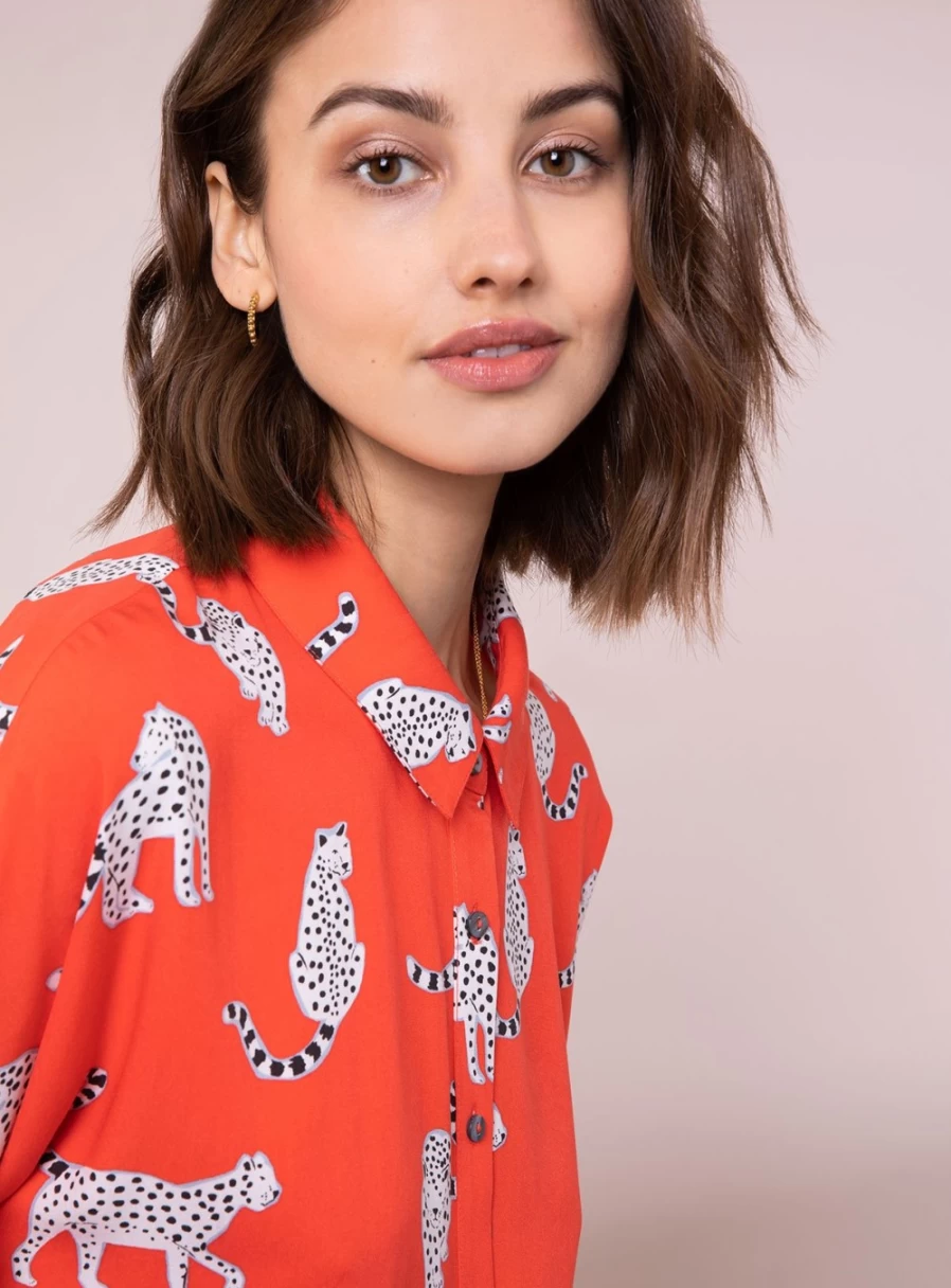 Women's Anorak Snow Leopard Print EcoVero Short Sleeve Shirt - Sustainable Fashion Top