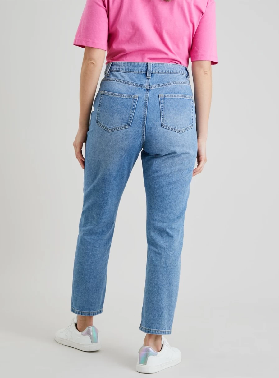 Tu Women's Mid Wash Floral Embroidered Mom Jeans - High Waisted Vintage Denim 20R
