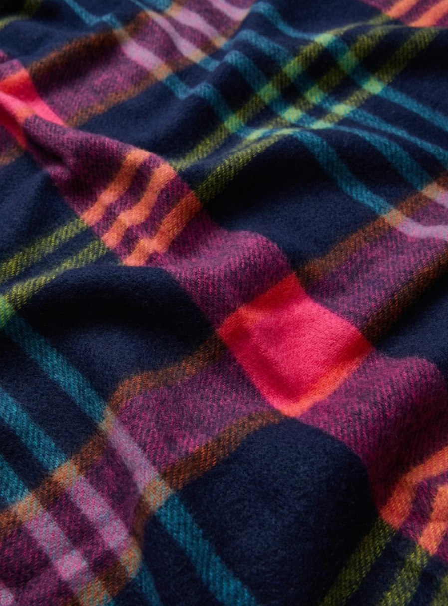 "Tu Women's Navy Check Scarf - One Size Fashion Accessory"