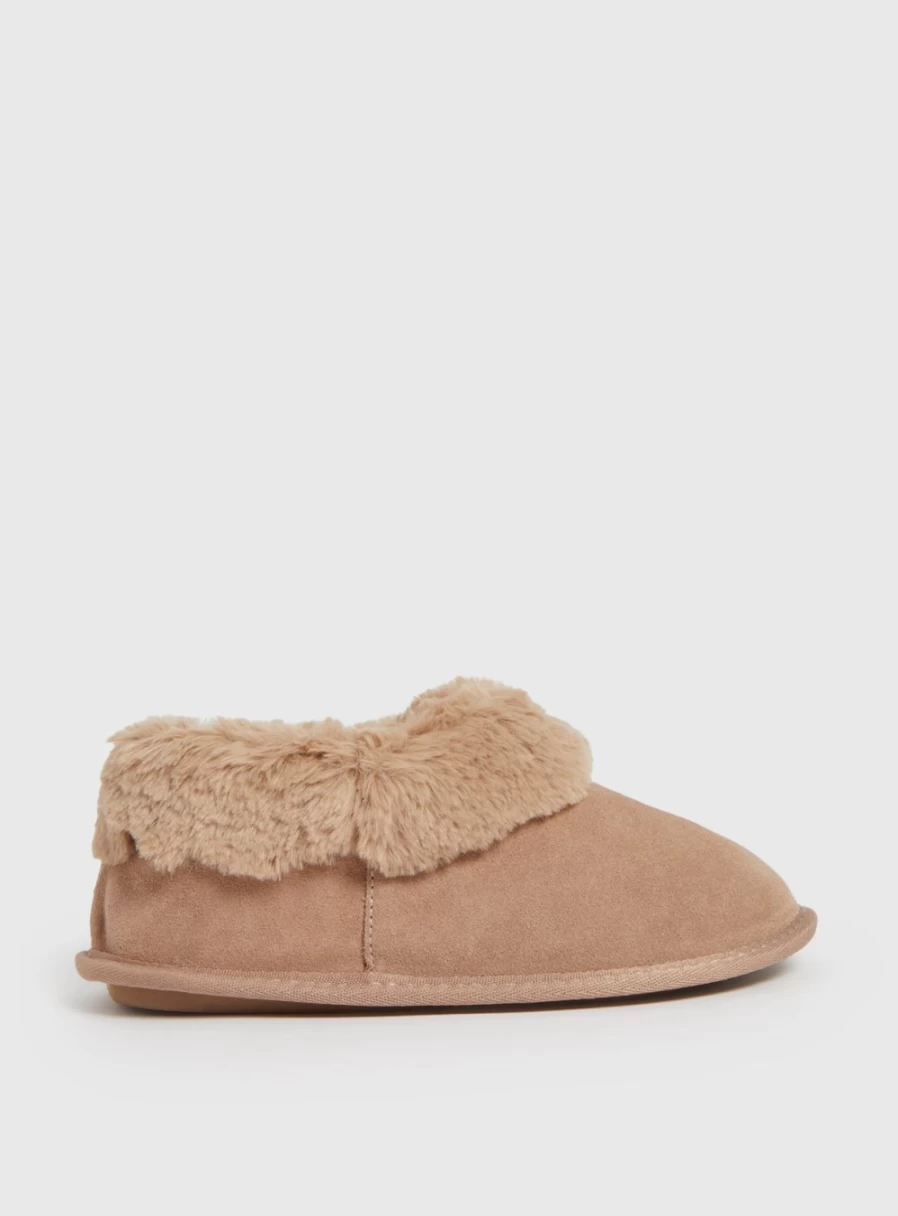 Women's Beige Faux Fur Short Boot Slippers by Totes - Cozy Winter Indoor/Outdoor House Shoes Size 7