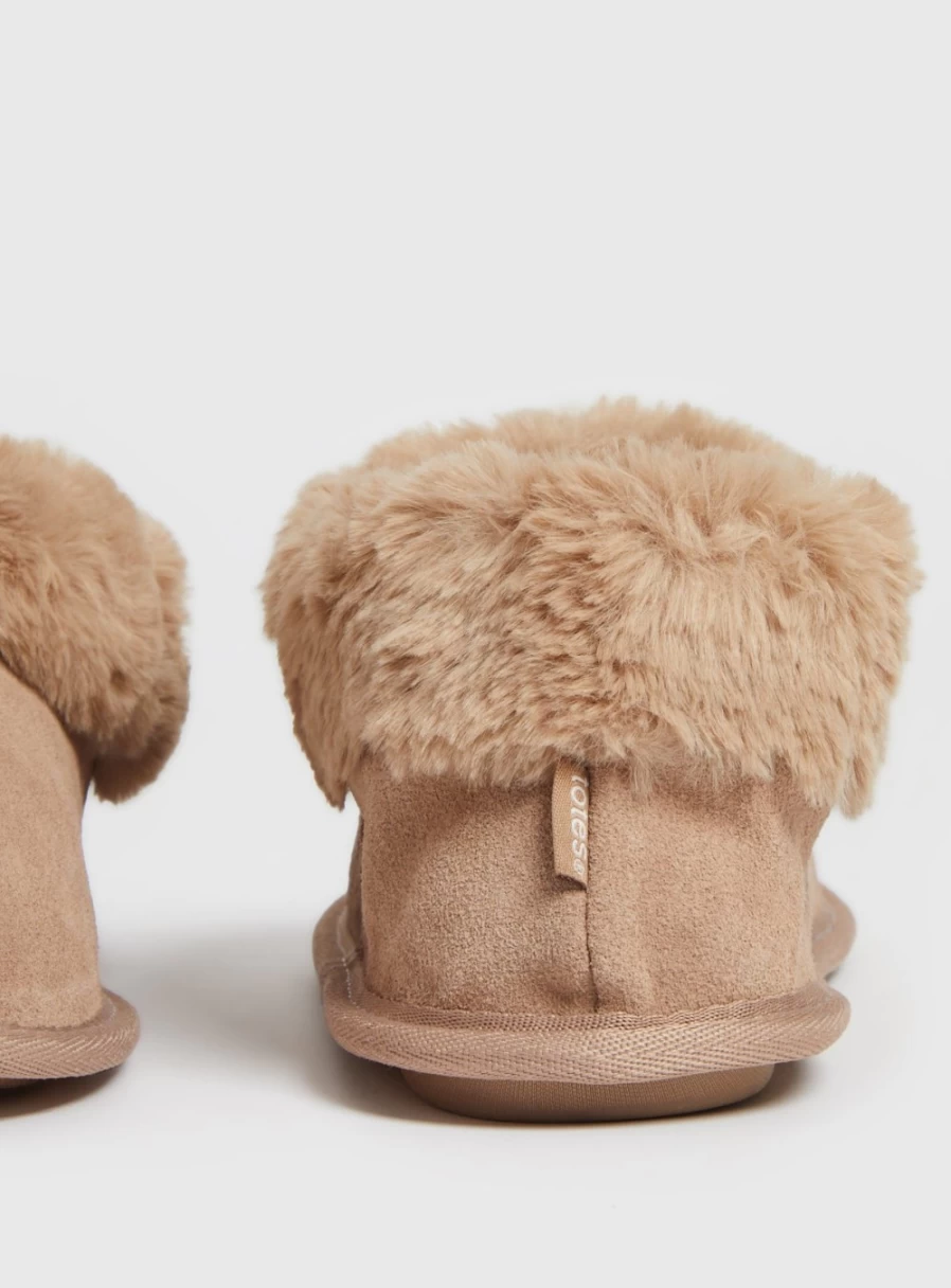 Women's Beige Faux Fur Short Boot Slippers by Totes - Cozy Winter Indoor/Outdoor House Shoes Size 7