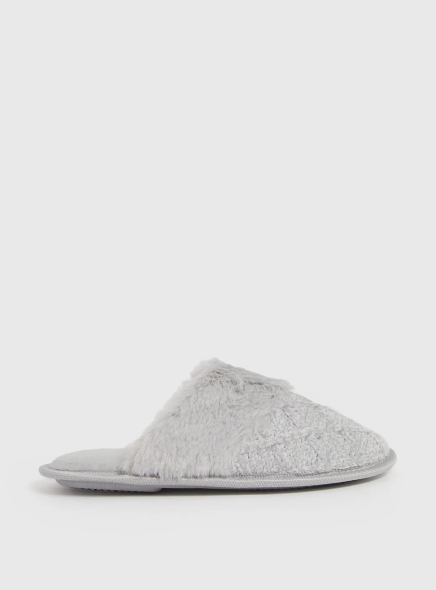 "Tu Women's Grey Cable Knit Mule Slippers - Soft Indoor Comfort Shoes"