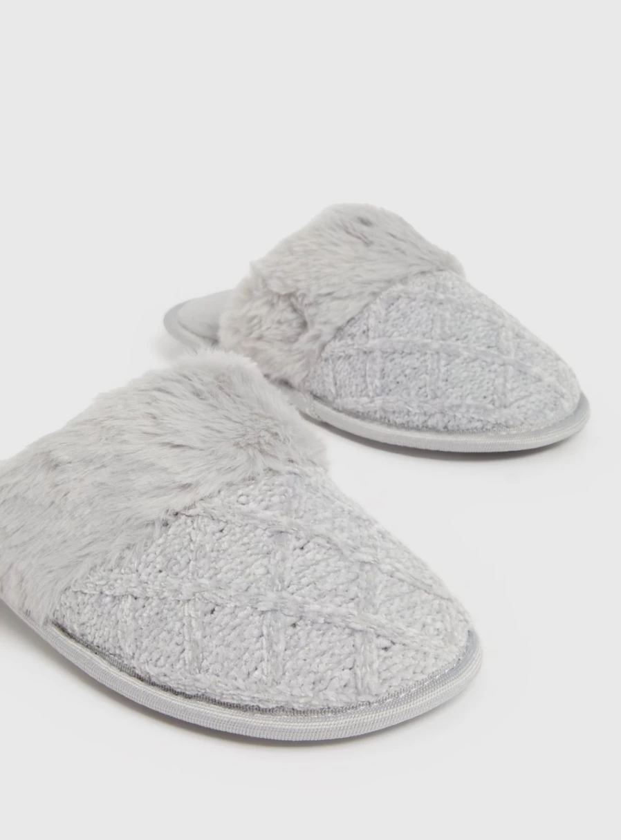 "Tu Women's Grey Cable Knit Mule Slippers - Soft Indoor Comfort Shoes"