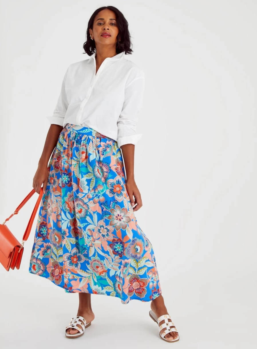 "Tu Women's Blue Floral Print Full Skirt - Size 22"