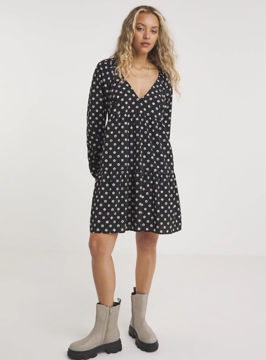 Simply Be Women's Black Floral Tiered Smock Dress - Size 32, Boho Chic Style
