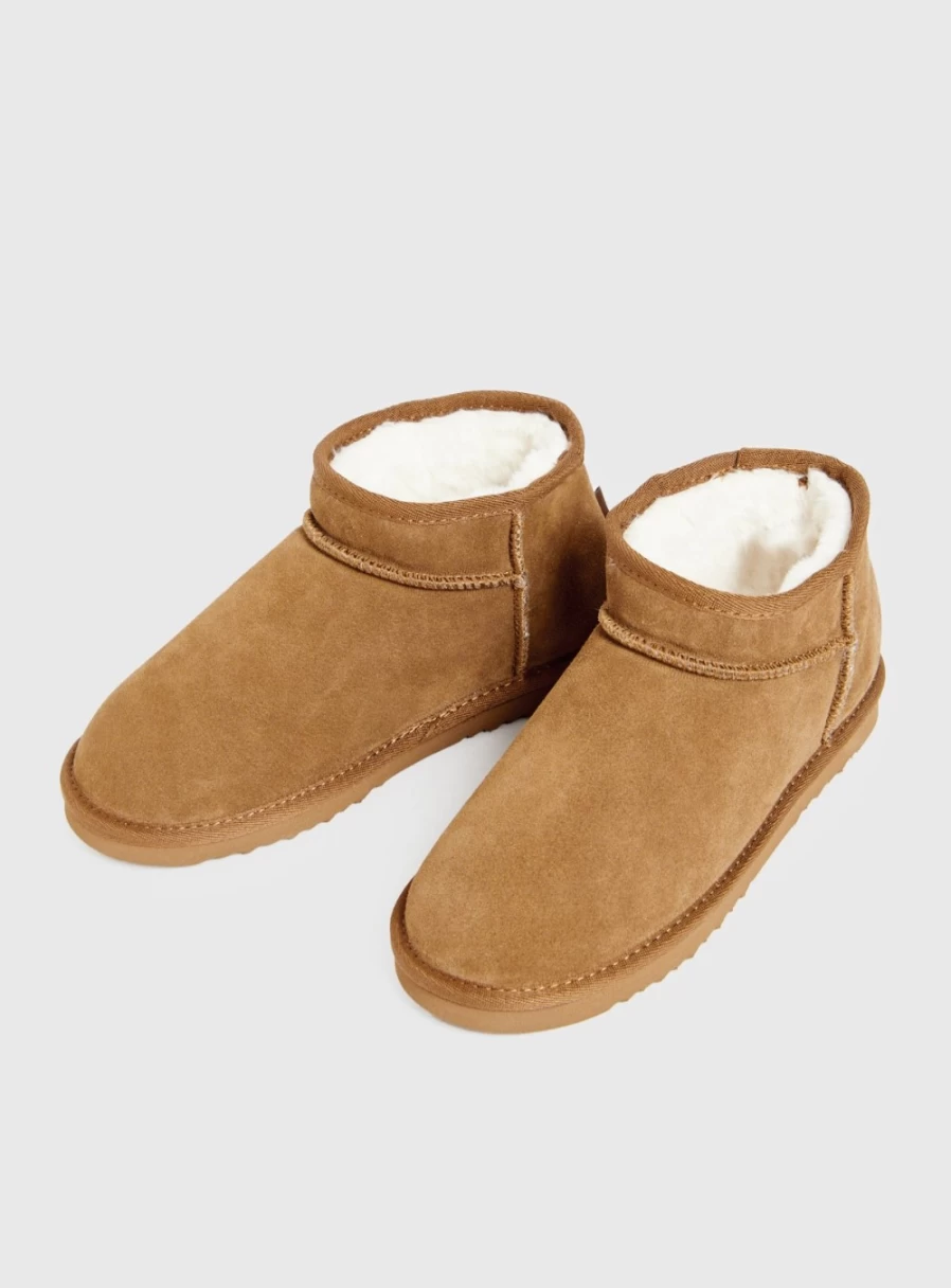 Totes Women's Tan Short Slipper Boots - Size 8 Comfortable Casual Footwear