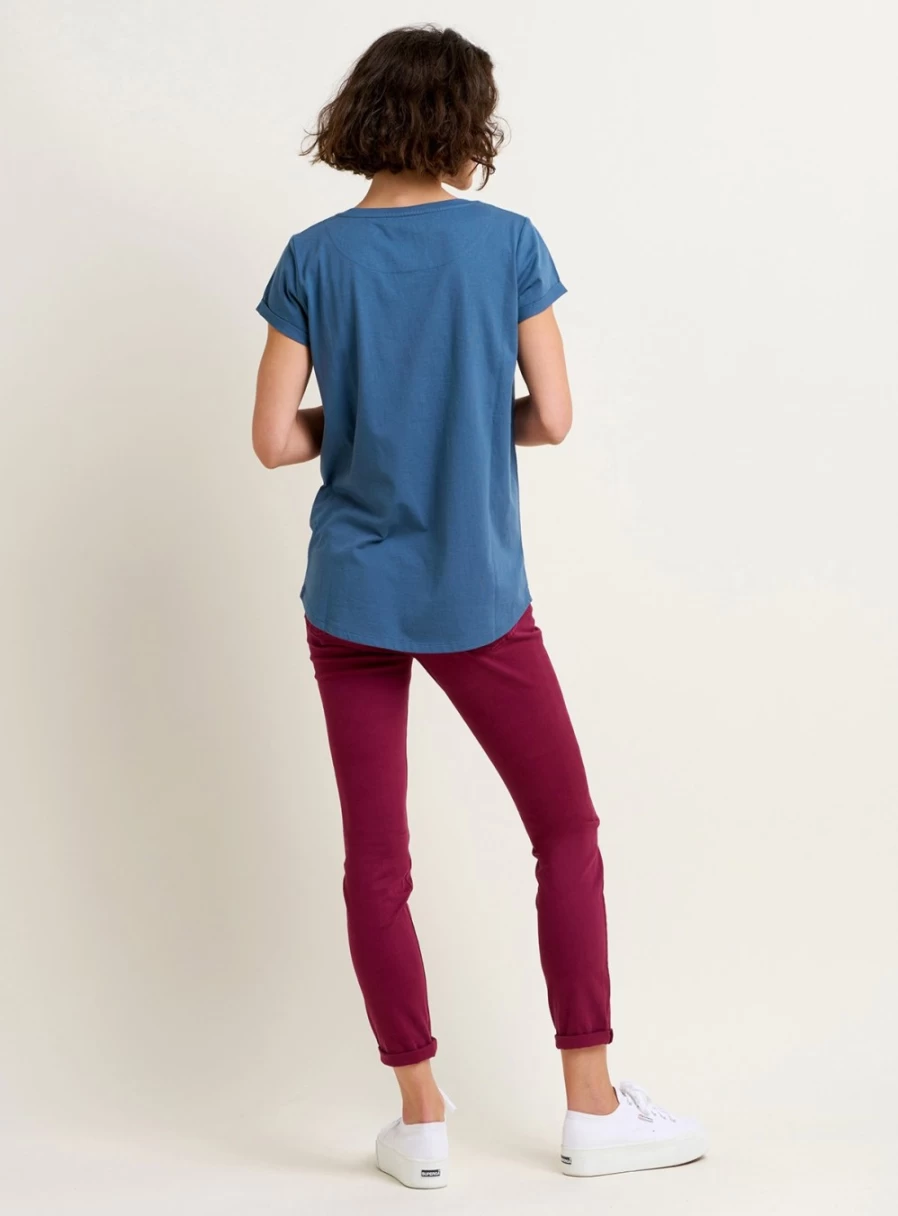 Brakeburn Women's Seascape Graphic T-Shirt - Stylish Casual Tee for Everyday Wear