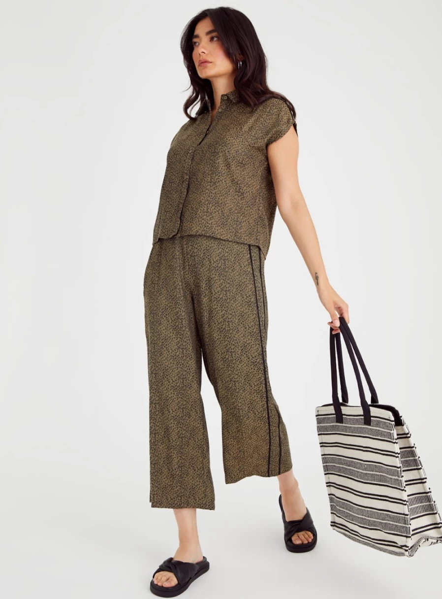 "Tu Women's Khaki Relaxed Fit Shirt - Casual Comfort Style 24"