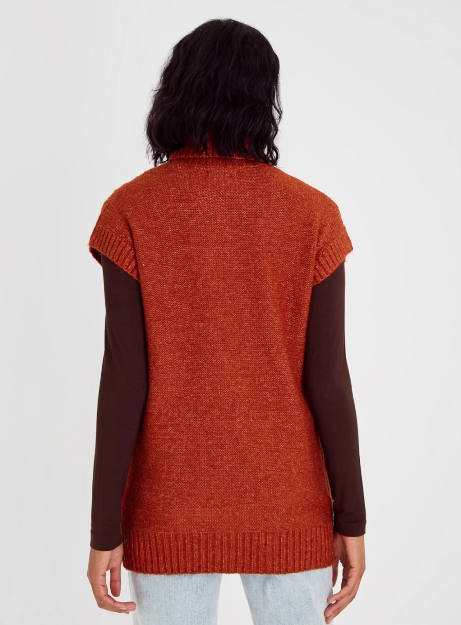 Tu Women's Rust Cable Knit Sleeveless Roll Neck Jumper - Cozy Winter Pullover