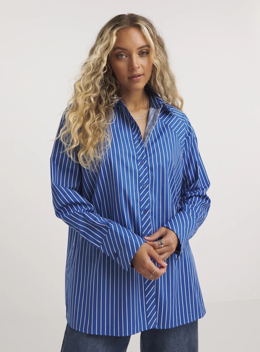 Simply Be Women's Blue & White Striped Relaxed Fit Casual Shirt - Size 30