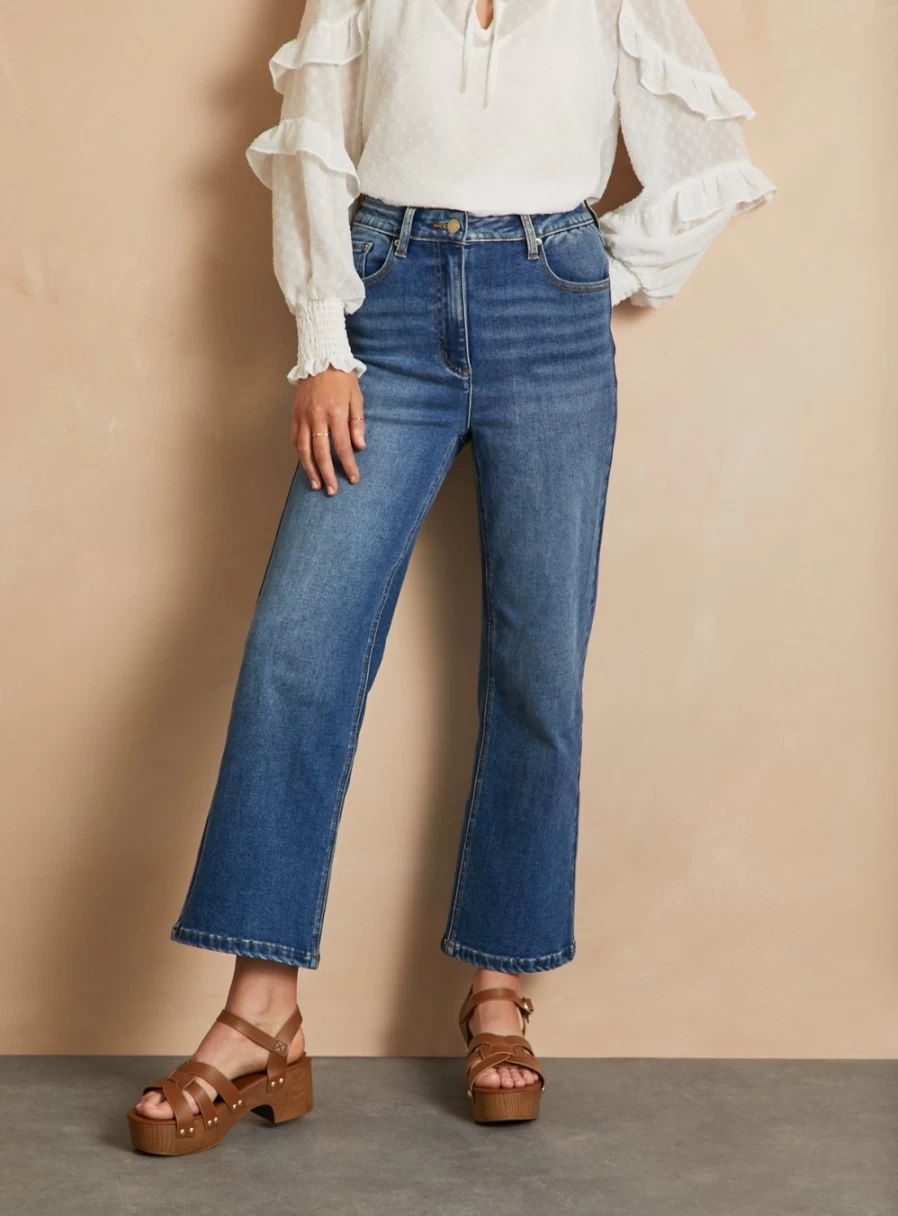 Everbelle Women's Indigo Bootcut Cropped Jeans - High Waisted Stretch Denim Size 6