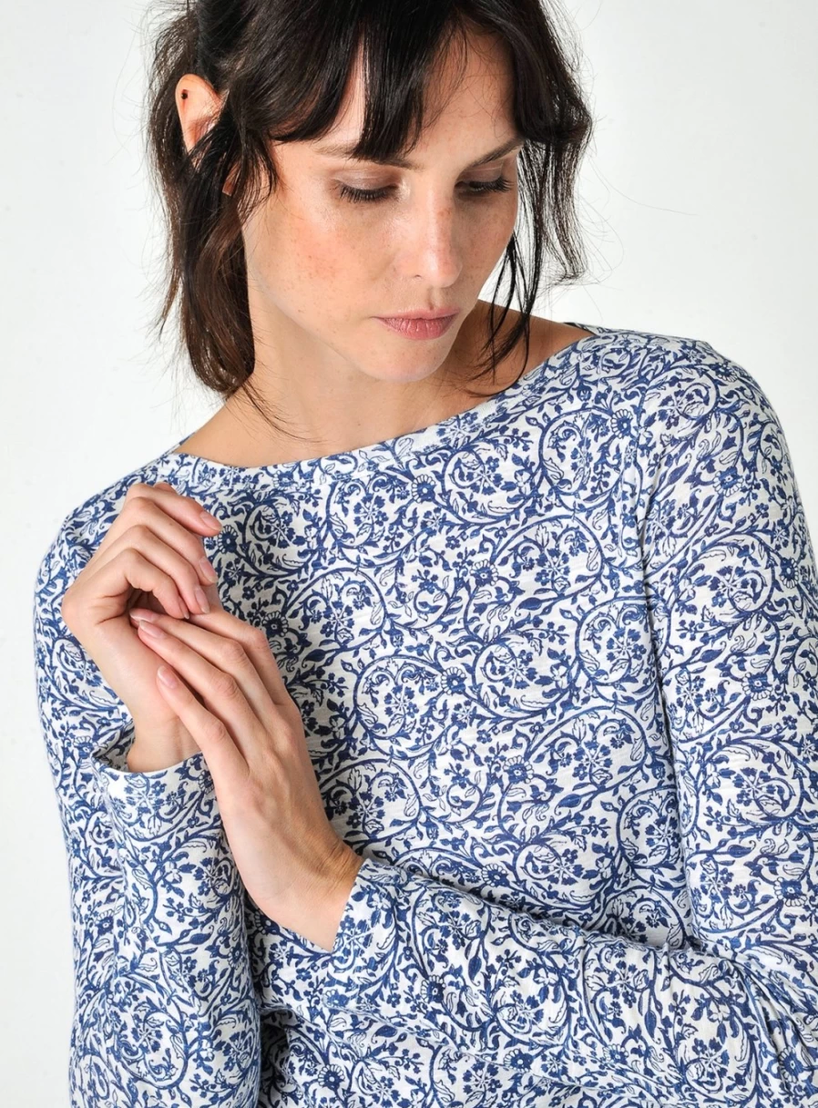 Burgs Women's Carey Printed Jersey Top - Stylish Comfort for Everyday Wear
