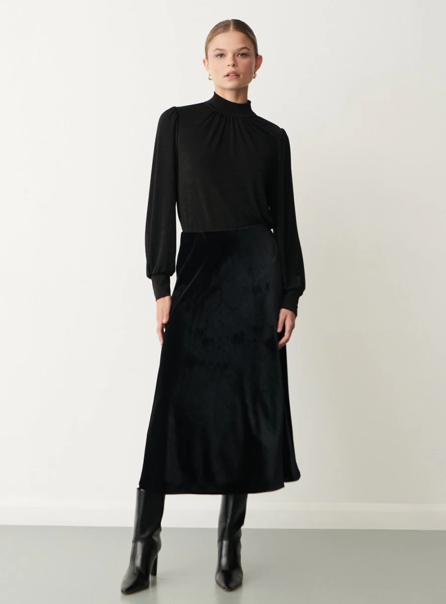 Finery Women's Evelyn Skirt - Size 18 | Stylish and Comfortable Skirt for Women