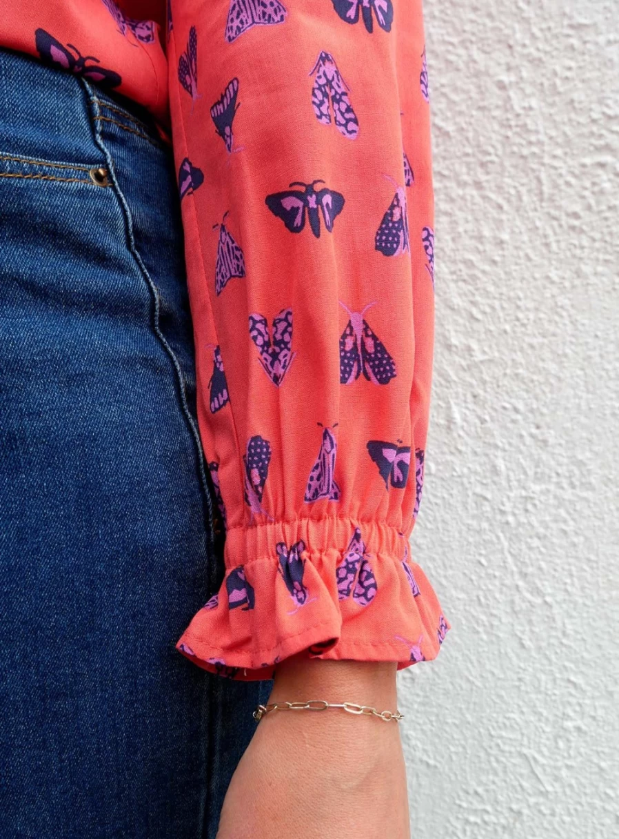Anorak Women's Night Butterfly Cherry Top - Stylish & Comfortable Outerwear