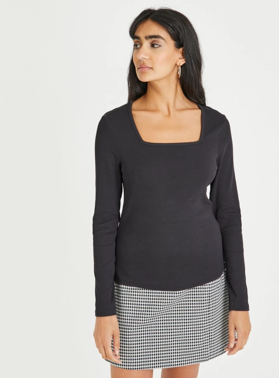 "Tu Women's Black Square Neck Slim Fit Ribbed Top - Stylish 20s Inspired T-Shirt"