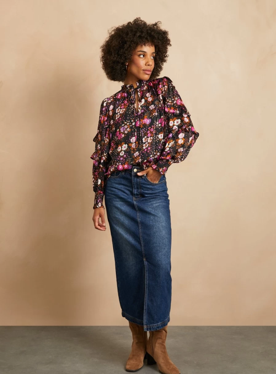 Everbelle Women's Floral Frill Blouse with Textured Detail - Stylish Feminine Top