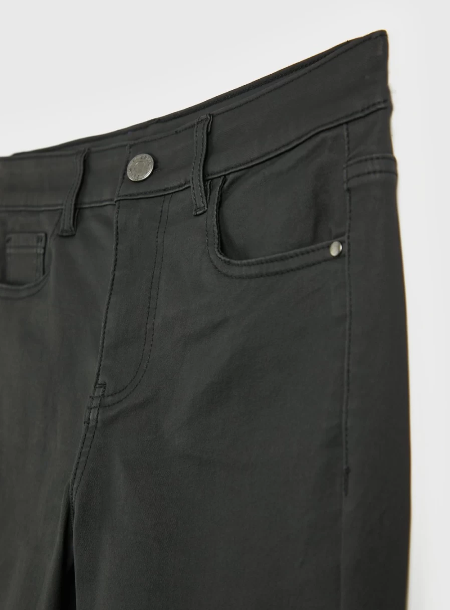 Tu Petite Women's Black Coated Skinny Jeans Size 22S - Petite Fit Stretch Denim Pants