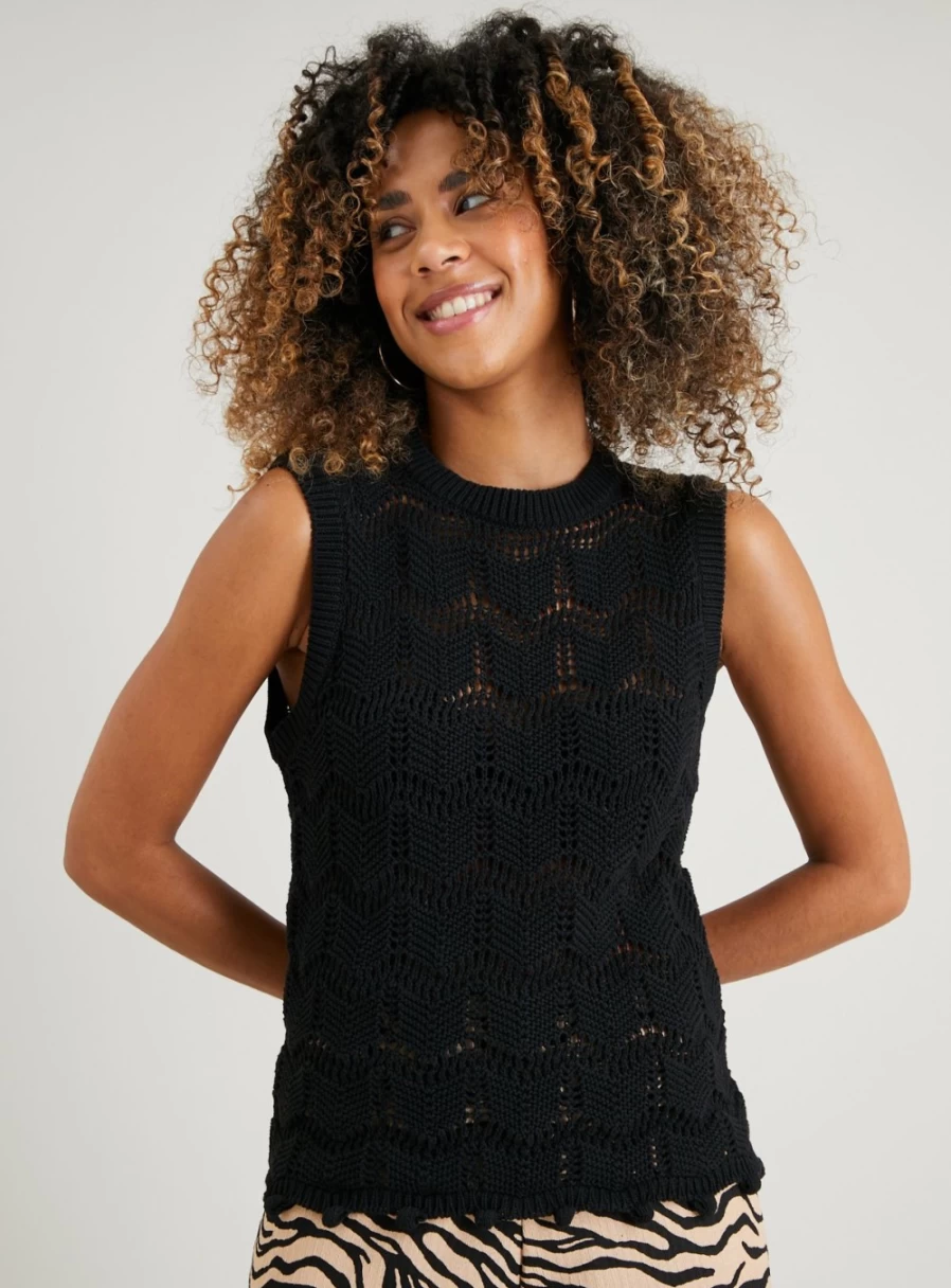 Tu Women's Black Chevron Crochet Knit Vest Top - Stylish Cropped Design